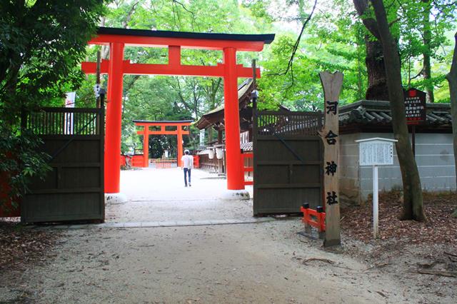 東鳥居