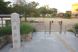 鵺大明神(二条公園)