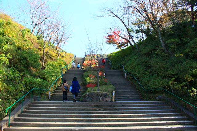 公園東口(石段)