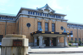 京都市京セラ美術館