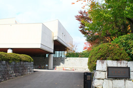 泉屋博古館