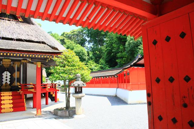 東諸神社