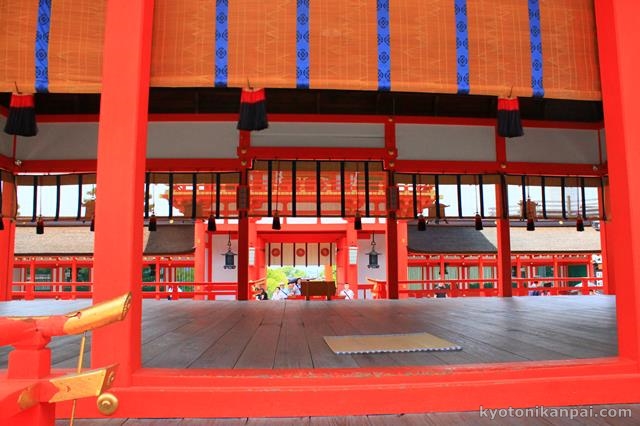 五穀豊穣に商売繁盛、全国に3～4万あるといわれる稲荷神社の総本山