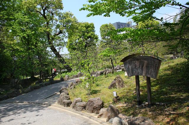 春の山